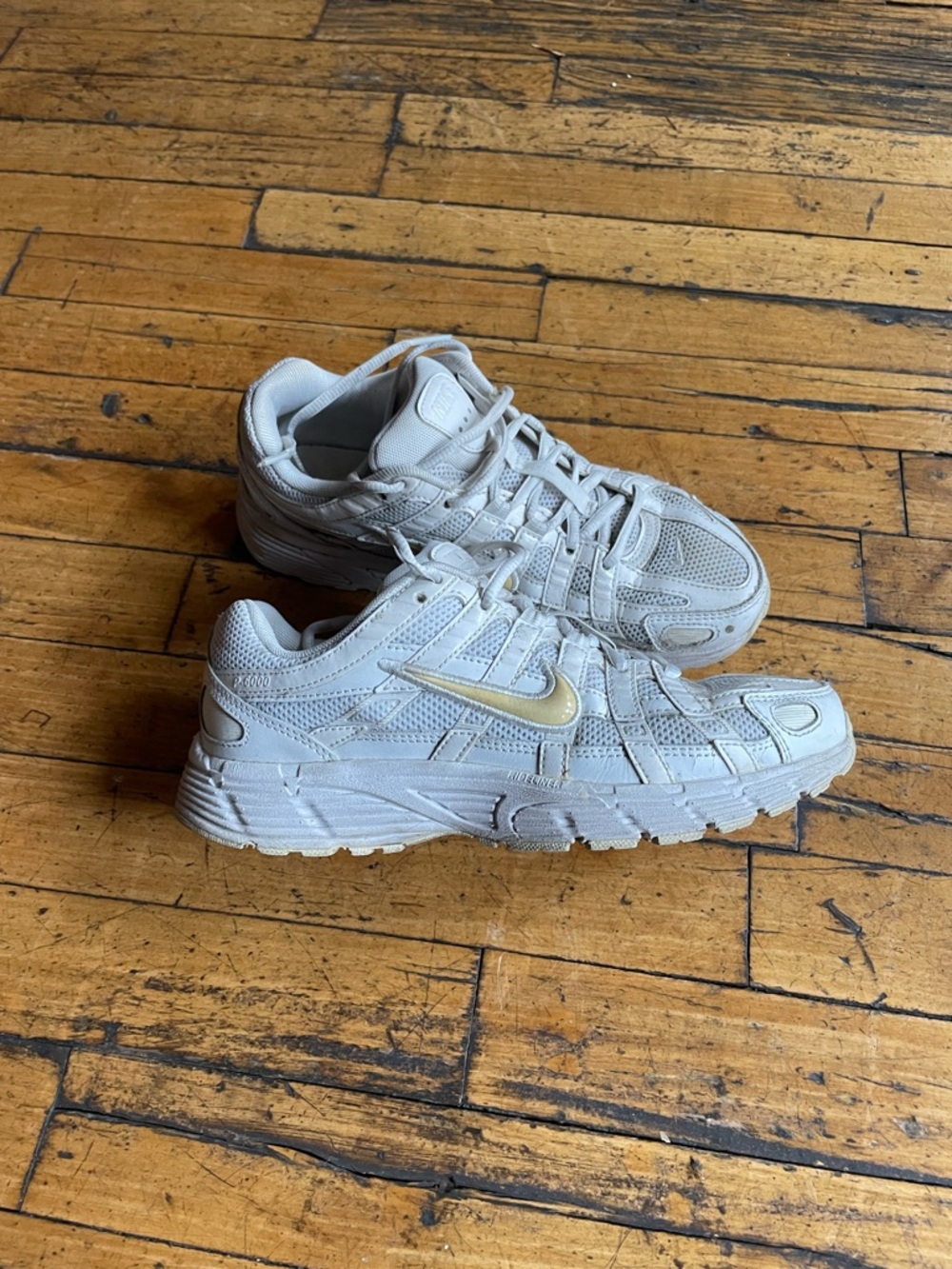 Nike Women‘s P-6000